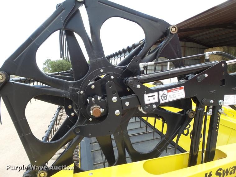 image for item DL9105 2014 Honey Bee WS30 grain belt swather head