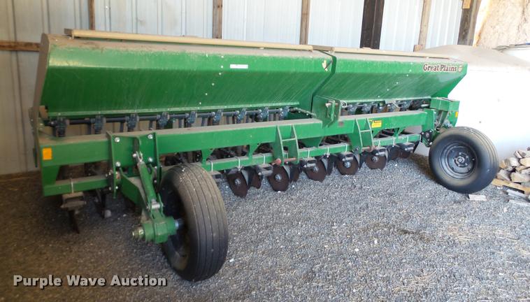 image for item DL9122 Great Plains Solid Stand 1500 drill