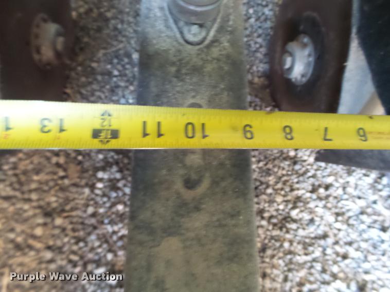 image for item DL9122 Great Plains Solid Stand 1500 drill