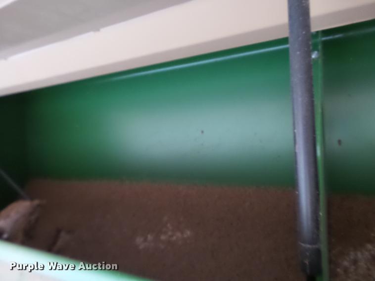 image for item DL9122 Great Plains Solid Stand 1500 drill