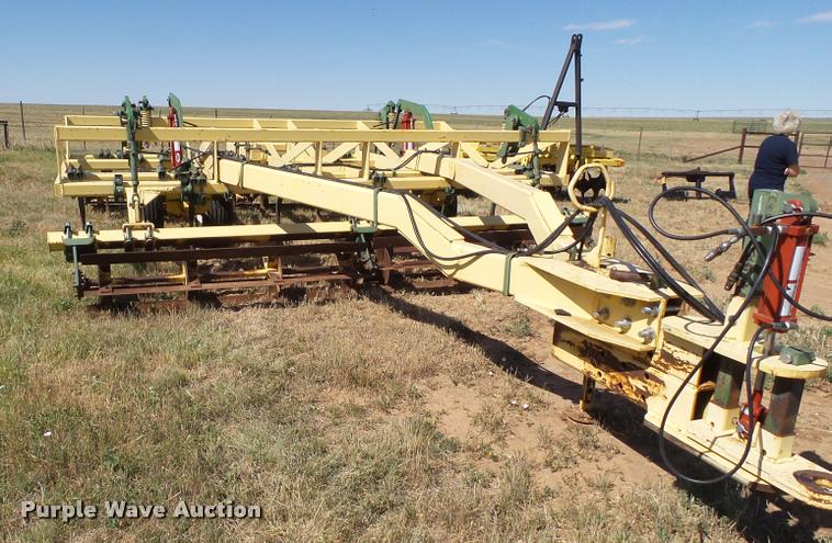 image for item DL9132 Roll-a-cone chisel plow