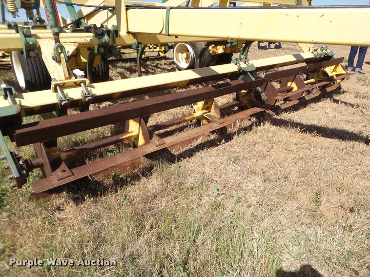 image for item DL9132 Roll-a-cone chisel plow