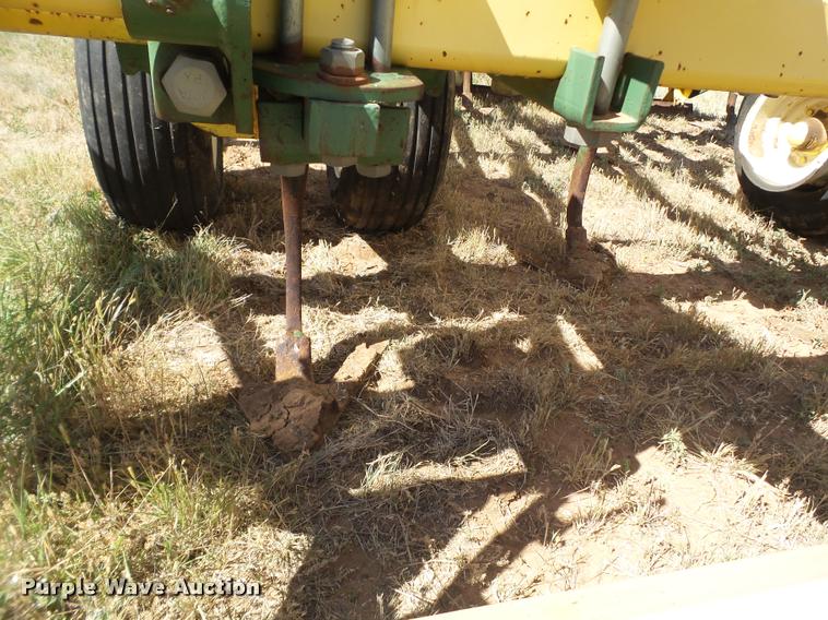 image for item DL9132 Roll-a-cone chisel plow