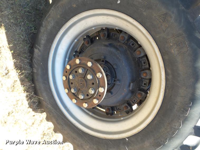 image for item DL9133 1991 Case IH 7110 MFWD tractor