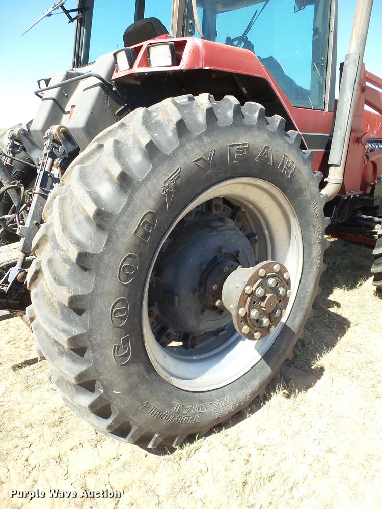 image for item DL9133 1991 Case IH 7110 MFWD tractor