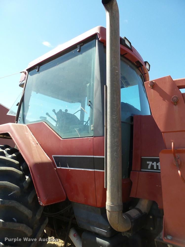image for item DL9133 1991 Case IH 7110 MFWD tractor
