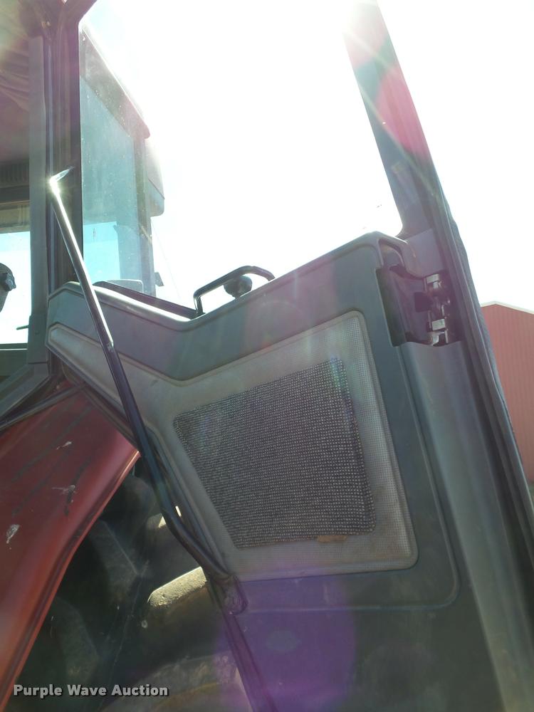 image for item DL9133 1991 Case IH 7110 MFWD tractor