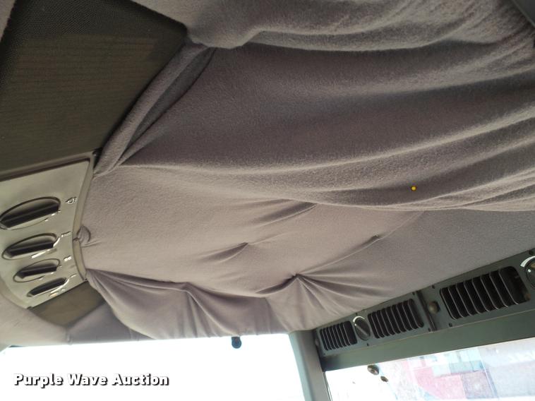 image for item DL9133 1991 Case IH 7110 MFWD tractor