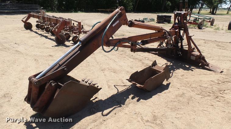 image for item DR9598 Henry backhoe attachment
