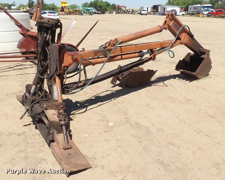 image for item DR9598 Henry backhoe attachment