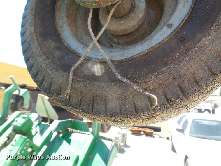 image for item K3264 2009 Frontier FM2115R finish mower