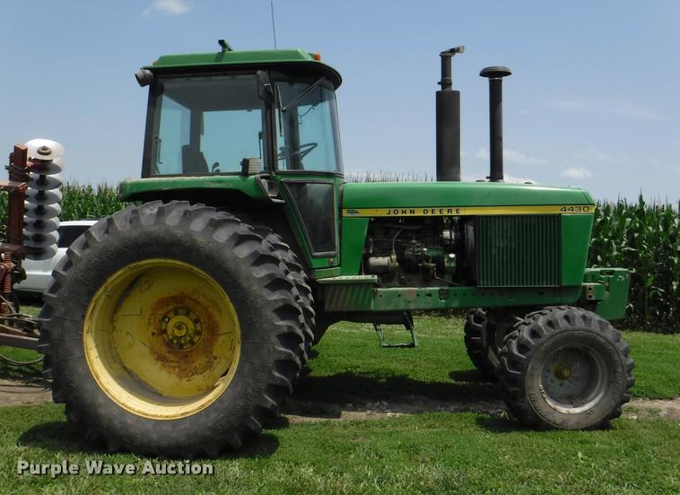 image for item K5936 John Deere 4430 tractor