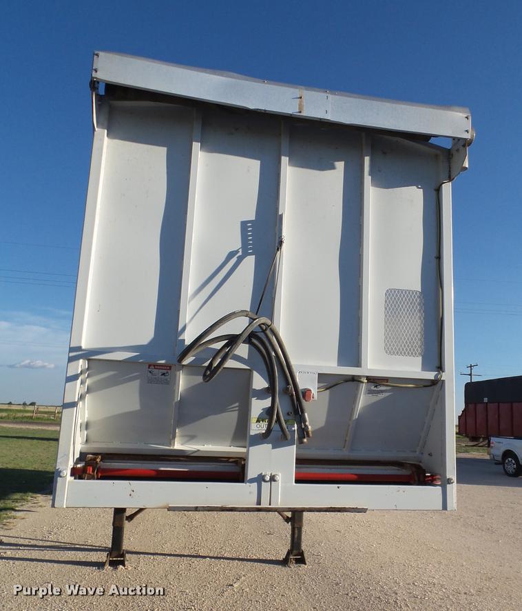 image for item L1514 2015 Blatz 40BZ234BRB1214M silage trailer