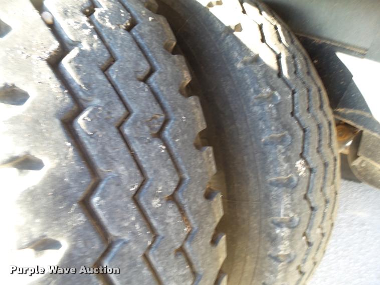 image for item L1514 2015 Blatz 40BZ234BRB1214M silage trailer