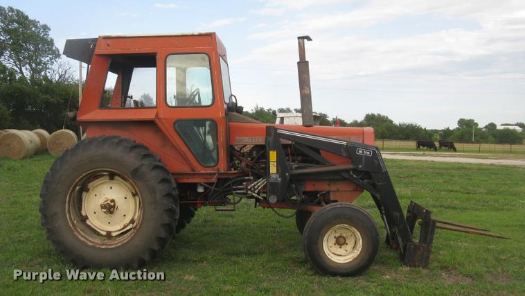 image for item L2325 Allis Chalmers 200 tractor