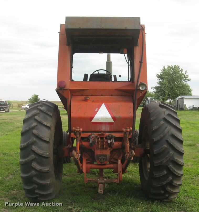 image for item L2325 Allis Chalmers 200 tractor