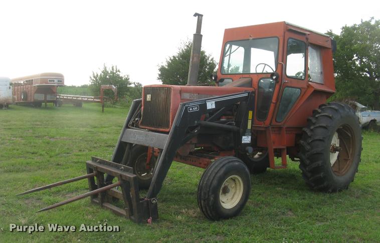image for item L2325 Allis Chalmers 200 tractor