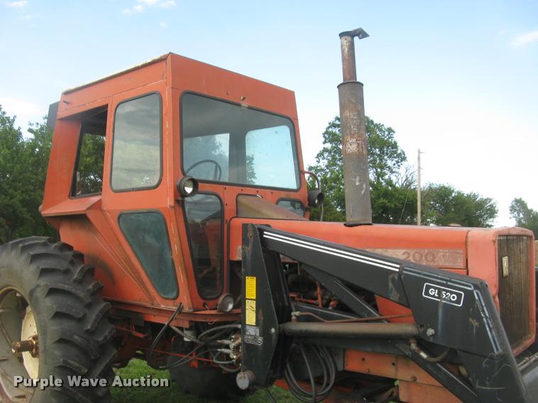 image for item L2325 Allis Chalmers 200 tractor