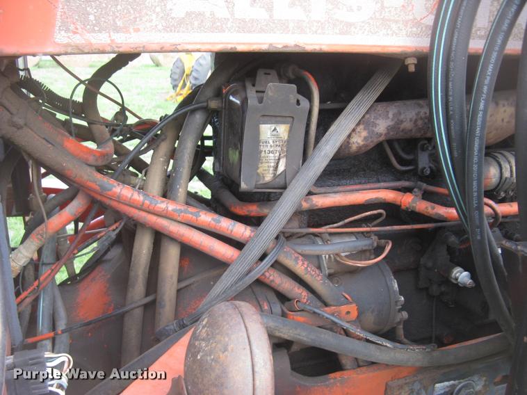 image for item L2325 Allis Chalmers 200 tractor