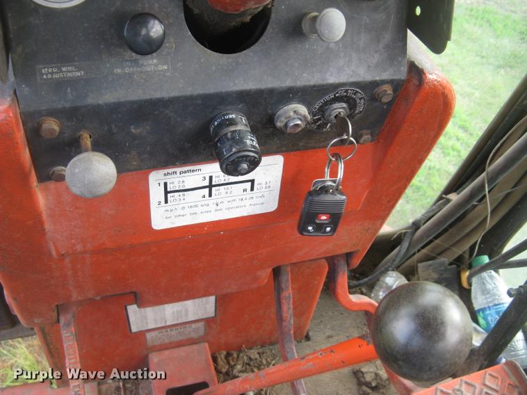 image for item L2325 Allis Chalmers 200 tractor