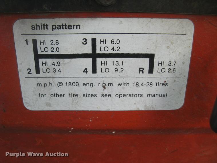 image for item L2325 Allis Chalmers 200 tractor