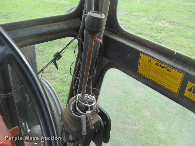 image for item L2325 Allis Chalmers 200 tractor