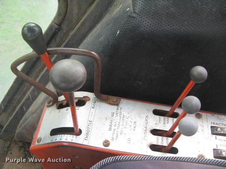 image for item L2325 Allis Chalmers 200 tractor