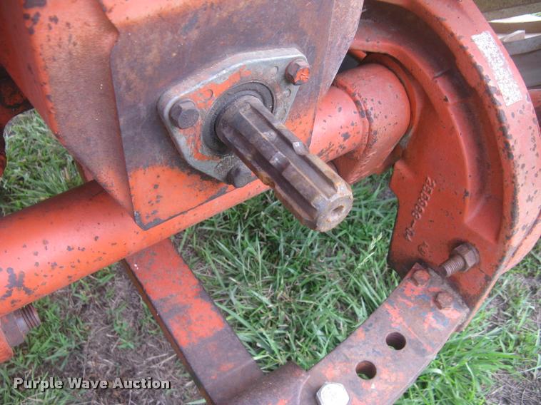 image for item L2325 Allis Chalmers 200 tractor