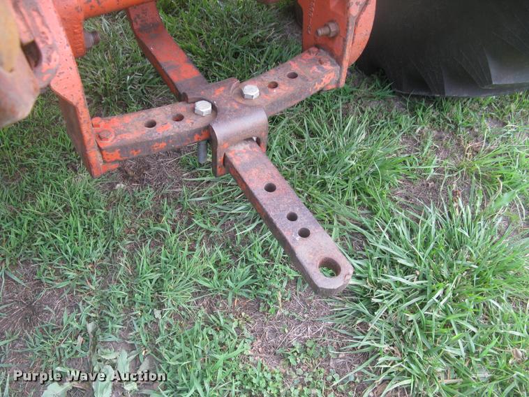 image for item L2325 Allis Chalmers 200 tractor