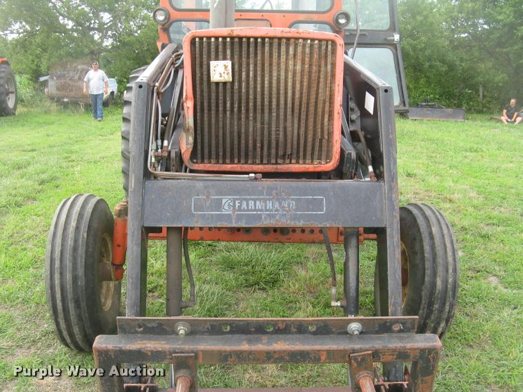 image for item L2325 Allis Chalmers 200 tractor