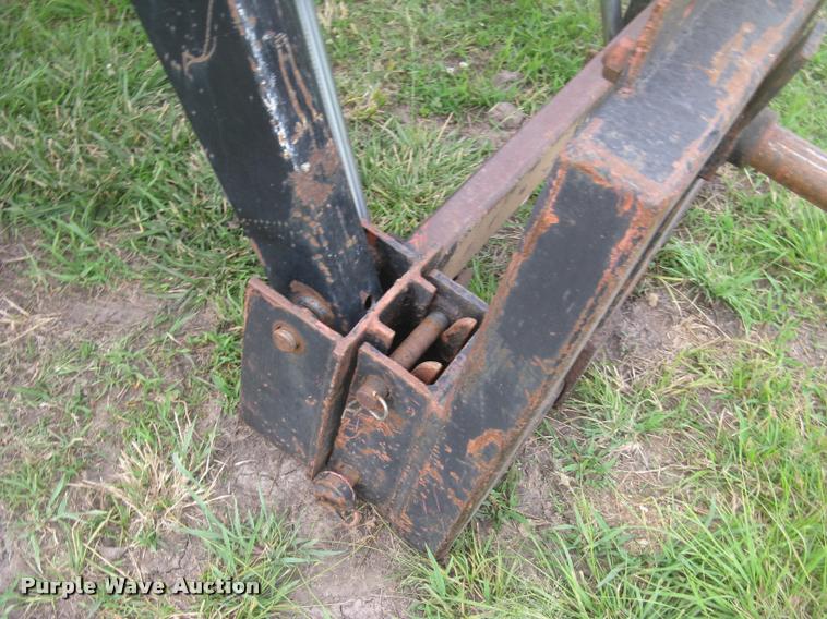 image for item L2325 Allis Chalmers 200 tractor