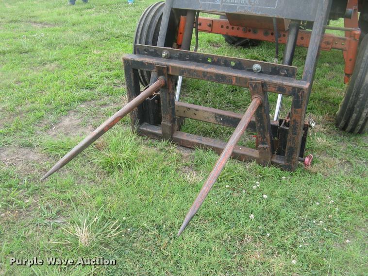 image for item L2325 Allis Chalmers 200 tractor