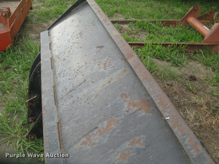 image for item L2325 Allis Chalmers 200 tractor