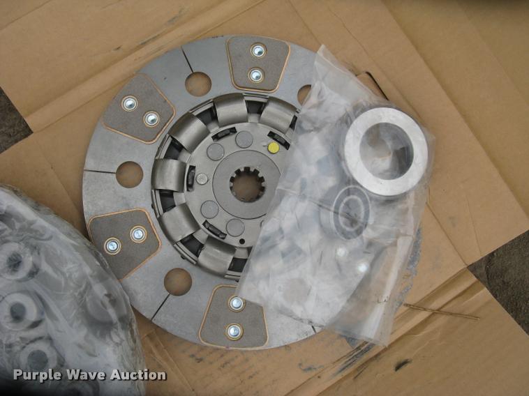 image for item L2325 Allis Chalmers 200 tractor