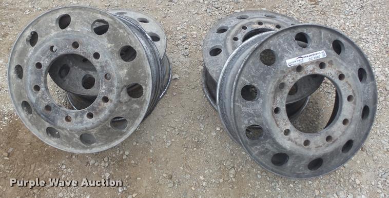image for item CC9580 (4) 8.25x22.5 aluminum wheels