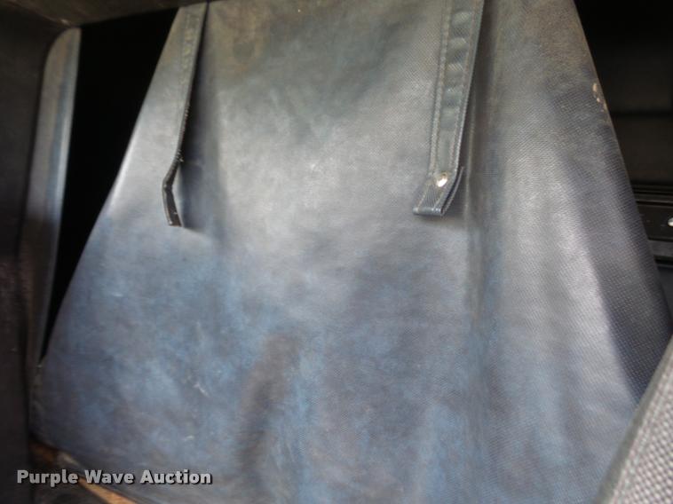 image for item DA1585 1997 Mack CH613 semi truck