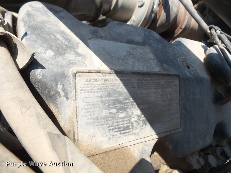 image for item DA1585 1997 Mack CH613 semi truck