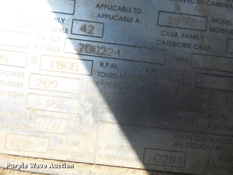 image for item DA1585 1997 Mack CH613 semi truck