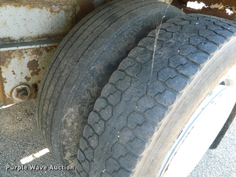 image for item DB1062 1989 Transcraft TL90K-45 flatbed trailer