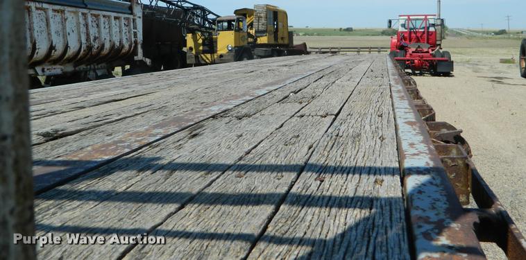 image for item DB1062 1989 Transcraft TL90K-45 flatbed trailer