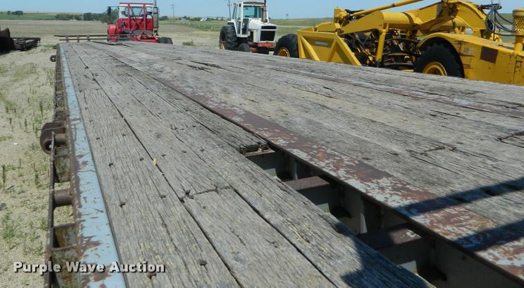 image for item DB1062 1989 Transcraft TL90K-45 flatbed trailer