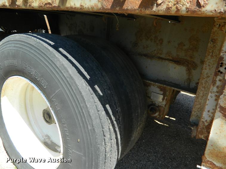 image for item DB1062 1989 Transcraft TL90K-45 flatbed trailer