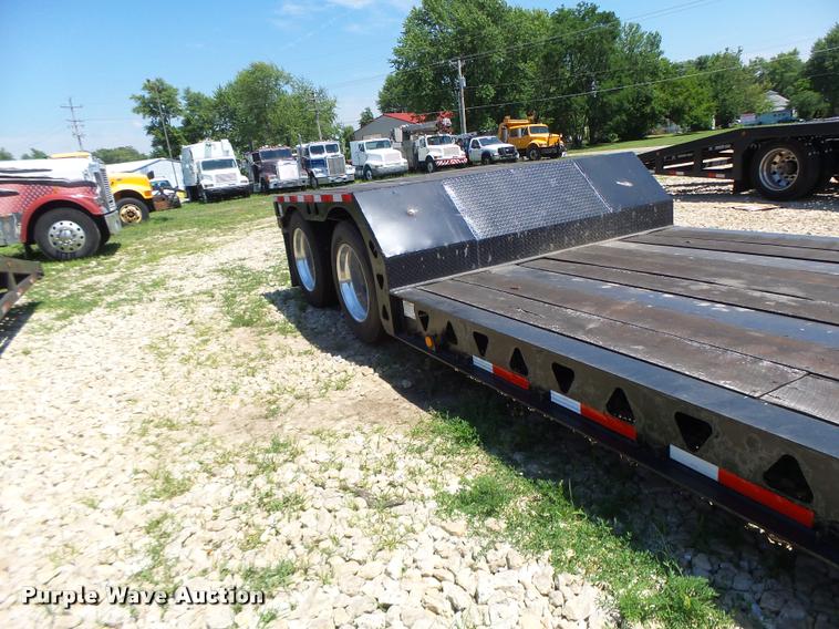 image for item DB1356 1995 Trail King TK70MG-482 lowboy equipment trailer