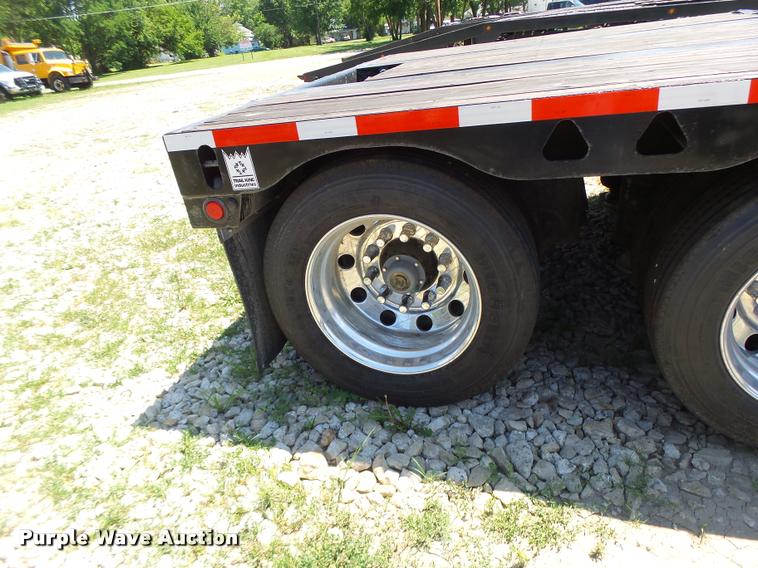 image for item DB1356 1995 Trail King TK70MG-482 lowboy equipment trailer