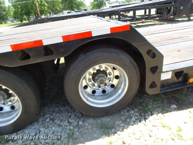 image for item DB1356 1995 Trail King TK70MG-482 lowboy equipment trailer