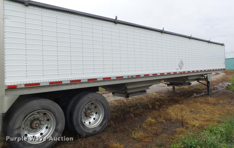 image for item DB1364 2006 Wilson DWH-500 double hopper grain trailer