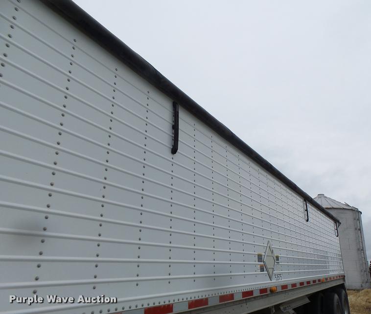 image for item DB1364 2006 Wilson DWH-500 double hopper grain trailer