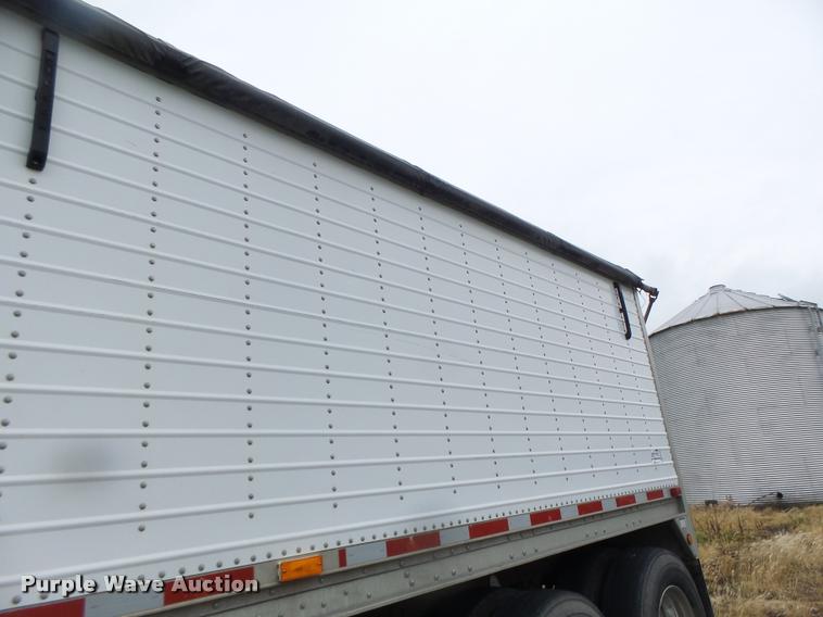 image for item DB1364 2006 Wilson DWH-500 double hopper grain trailer