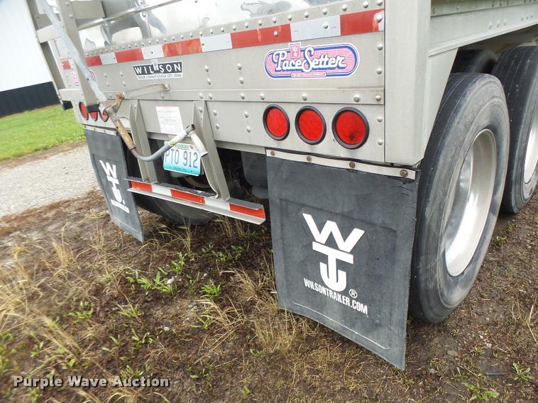 image for item DB1364 2006 Wilson DWH-500 double hopper grain trailer