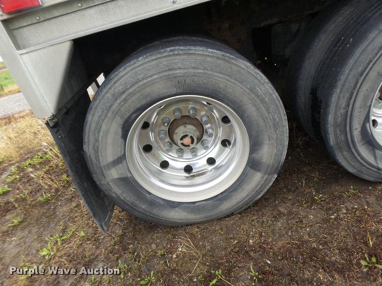 image for item DB1364 2006 Wilson DWH-500 double hopper grain trailer